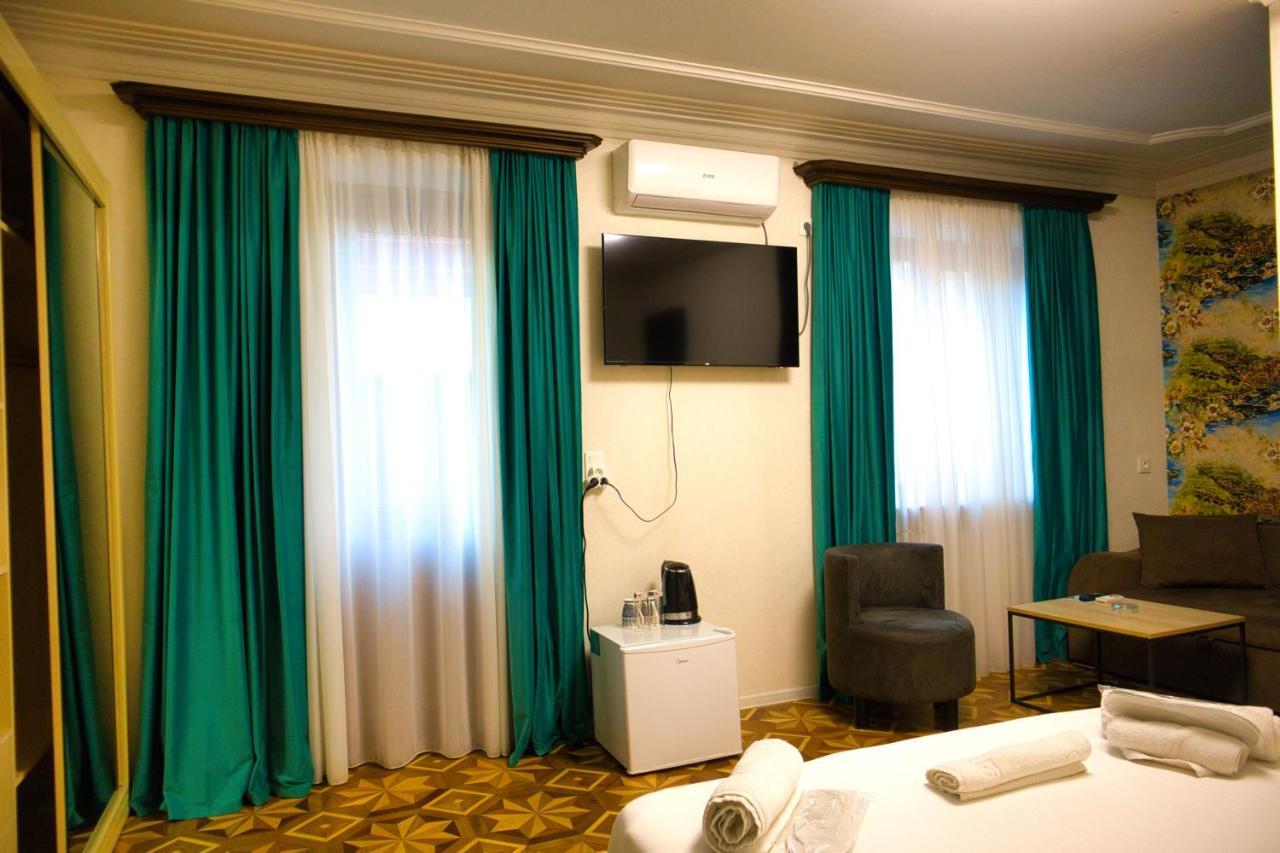 Metekhi View Hotel Tbilisi Exterior photo