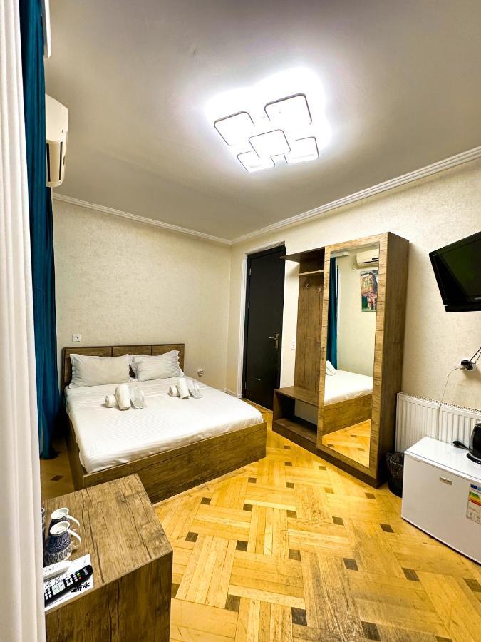 Metekhi View Hotel Tbilisi Exterior photo